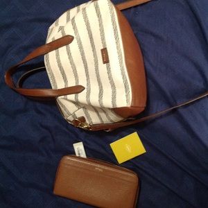 Fossil Crossbody with wallet